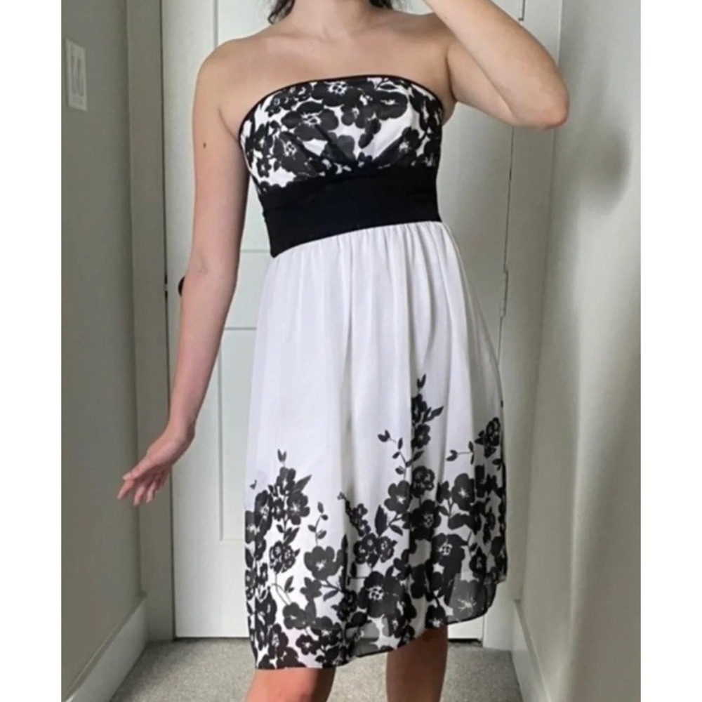 Floral Strapless Empire Waist Cocktail Dress Black White Knee Length Formal